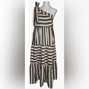 Who What Wear Size XS Black and Cream Striped One Shoulder Maxi Dress